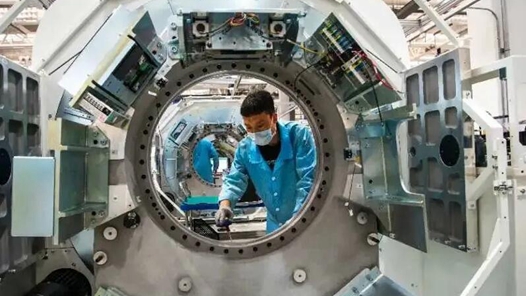 【奋进新征程 建功新时代·非凡十年】做好结构调整“三篇大文章”