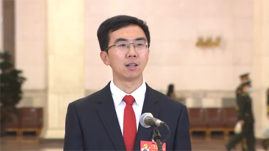 劳模说丨周雷：为日常生活中的信息传递保驾护航