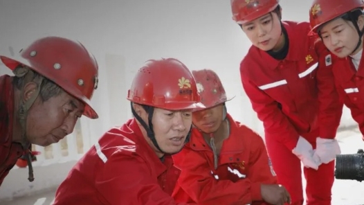 劳模风采·陕西劳模 | 石油人张发珠：扎根一线创造不凡业�? title=