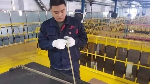 劳模风采·黑龙江劳�?#32;| 魏忠良：锐意创新的龙江大工匠