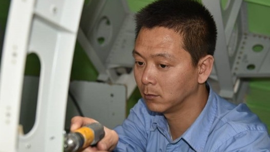 工匠汇�?018年龙江工�?#32;| 曲达：将青春与岁月献给航空事�? title=