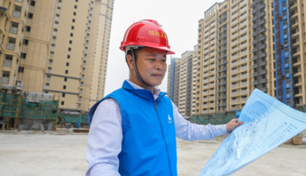 劳模风采·2015年全国劳模 | 邱奕多：在钢筋水泥中守望建筑梦想