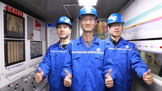 2022最班组�?7 钢铁巨龙的“牙医�? title=