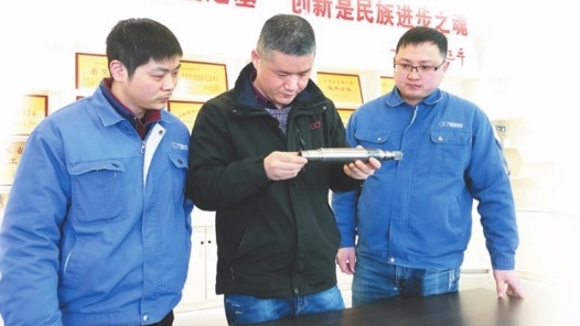 劳模风采·江苏劳模 | 朱玉庭：生产攻关能手 技术革新尖�? title=