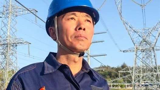 工匠汇�?019年云岭工�?#32;| 郑瑞东：与电共舞17�?#32;高压线路上的穿行�? title=