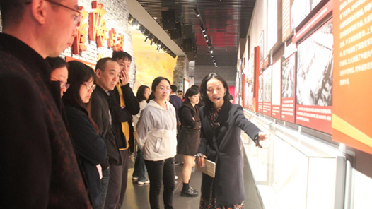 重庆大足区交通工会联合会组织开展春游活动