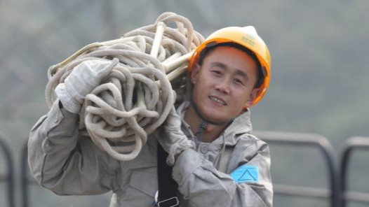 2023年河北大工匠 | 刘洪吉：超高压战线上�?#32;
