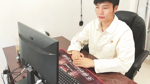 劳模风采·安徽省五一劳动奖章 | 徐晓磊：做风雨中的逆行�? title=