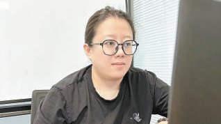 工匠汇·第三届“北京大工匠�?#32;| 杨晓雪：与时间赛�?#32;帮文物“永生�? title=