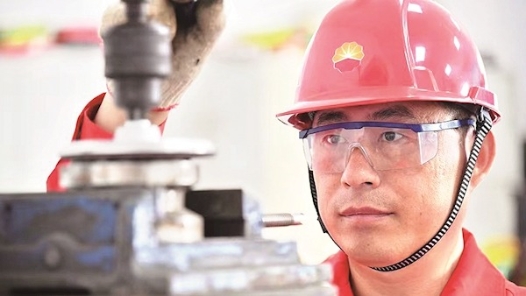 劳模风采·2020年天津劳�?#32;| 张新清：“在井场，我感到很安心�? title=