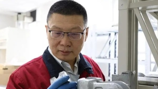 劳模风采·2023年全国五一劳动奖章 | 何成：做电网安全的守护�? title=