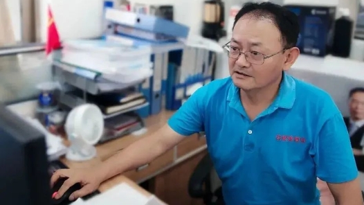 劳模风采·2022年安徽省劳动模范｜许起来：攻坚克难显担当 献计出力促发�? title=