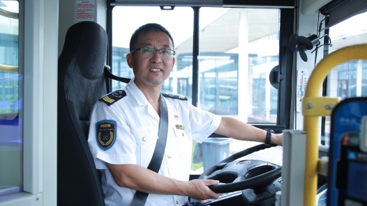 工匠汇·第二届青岛工匠 | 纪君师：匠心驶�?#32;萤火先锋