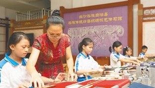 工匠汇·第一批南海工匠｜王瑞妹：愿将绝艺传后�? title=