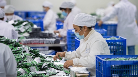 劳模风采·2023年辽宁五一劳动奖章｜姜婷：一粒药背后的工匠精�? title=