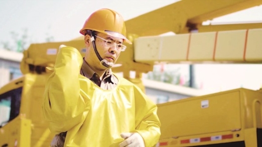 劳模风采·2023年天津市五一劳动奖章｜刘洪双：敢为人先的电力“尖兵�? title=