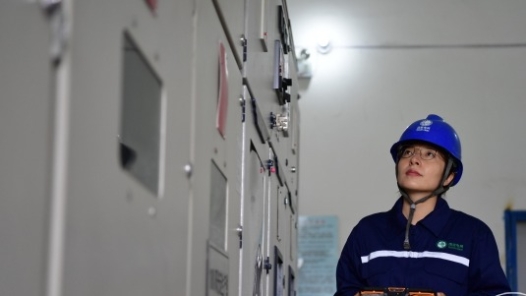 劳模风采·2020年全国劳模｜贾春贺：行走在大山里的数据专�? title=