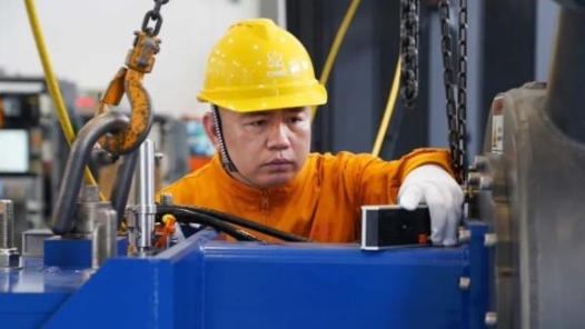 劳模风采·浙江劳模｜戚宏昶：挑战不可能的“工人院士�? title=