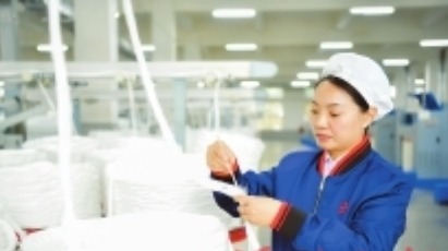 劳模风采·2018年福建劳模｜孙远秀：“织造”变“智造”的实践�? title=