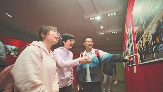 “这是我的偶像�? title=