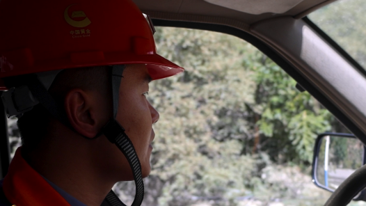 匠人匠心·拉萨工匠｜旦增曲扎：传承千年非遗技�?#32;藏香燃动技艺脱�? title=