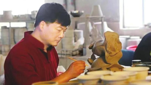 工匠汇�?022年中原大工匠 | 刘中玄：一颗匠心铸钧魂