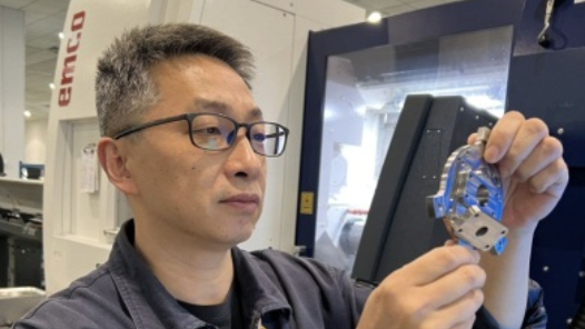 工匠汇�?023年“闵行当代工匠”｜王志江：器物有形 匠心无界