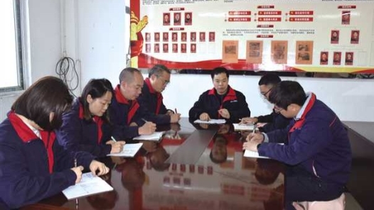 劳模风采·重庆五一劳动奖章 | 刘光华：牵头技改大幅提升生产能�? title=