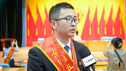 劳模风采·2023年全国五一劳动奖章｜李鹏：运筹帷幄守护安全 细节决胜航班远翔