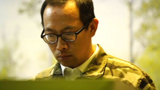 匠人匠心·内蒙古自治区第七届“北疆工匠”｜薛旗：守好绿色根�? title=