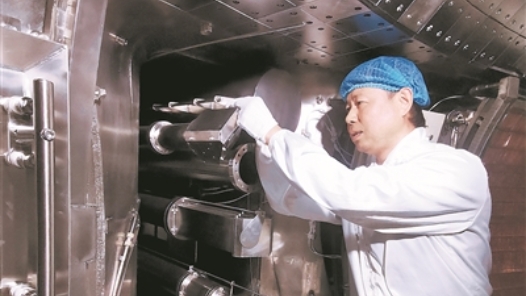 劳模风采·2023年全国五一劳动奖章｜陈建林：一颗匠心向“太阳�? title=