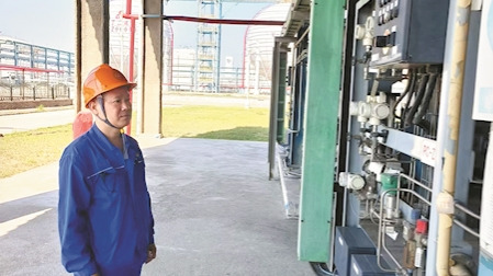 劳模风采·天津市五一劳动奖章｜韩宝忠：他甘做一颗“螺丝钉�? title=