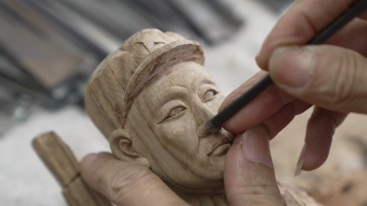 匠人匠心·南安工匠 |黄忠聘：以木传神 专注木雕四十余载