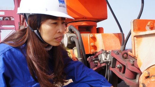 劳模风采·2015年全国劳模｜沙夕兰：“退休后还能继续发挥余热，真高兴�? title=