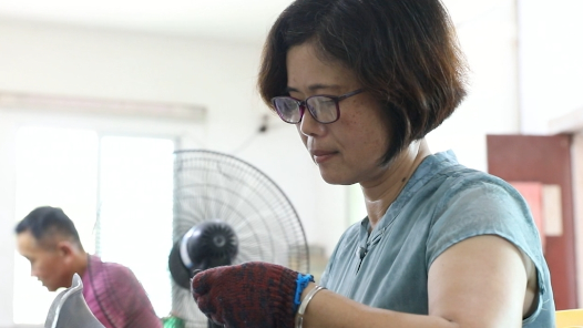 匠人匠心·南安工匠丨林雪妹：古今交�?#32;锡器焕新�? title=