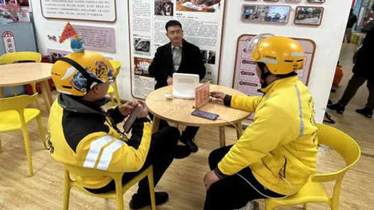 昆明市盘龙区总工会�?2351”工作法推动职工权益维护全链路闭�? title=