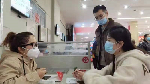 日喀则市开展“春暖农民工”技能培? title=