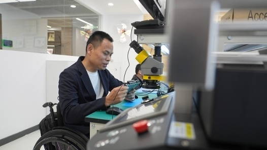 工匠汇�?023年上海工�?#32;| 柯水昌：从轮椅上“站起来”的“上海工匠�? title=