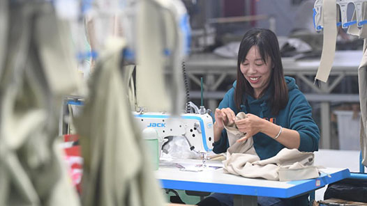 遵义红花岗两级工会树典型搭平台助返乡农民工创业就? title=