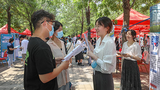 天津市北辰区人社局举办“校企握手”对接活? title=