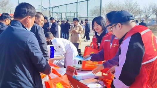 银川市“五心”联“五进�?#32;推进工会驿站“站家”一体化建设