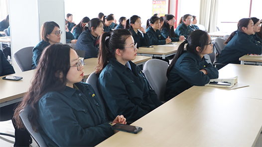 情系一线女职工 “法在你身边”保安全 情系一线女职工 “法在你身边”保安全