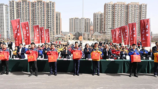 德州:入会和服务一体推?#32;给货车司机贴心关? title=