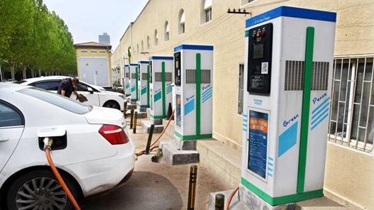 国家数据局:推动新能源汽车融入新型电力系统 国家数据局:推动新能源汽车融入新型电力系统