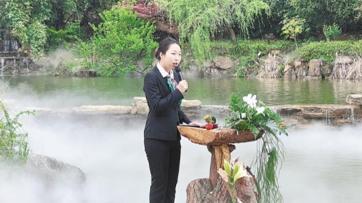 清明时节，走近荆楚殡葬人——让每一个生命圆满谢? title=