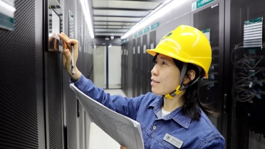 钟志萍：以工匠之心展巾帼风采