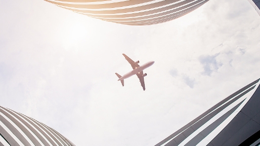 清明假期民航预计共保障旅?10.15万人? title=