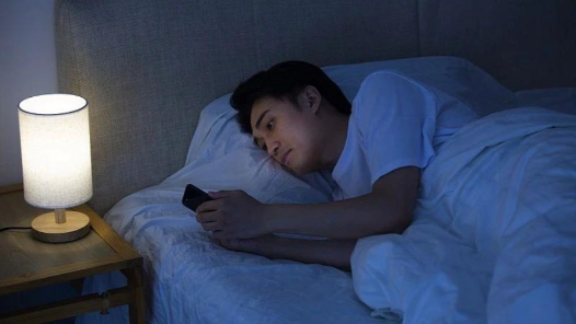 看似在休息，其实是在耗气血？这几件事别再做�? title=