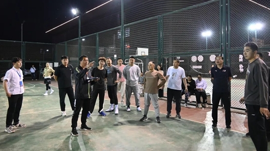 河南濮阳：首届宫BA篮球“三分王”乐投赛火热开? title=