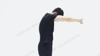 28 上背部拉�? title=